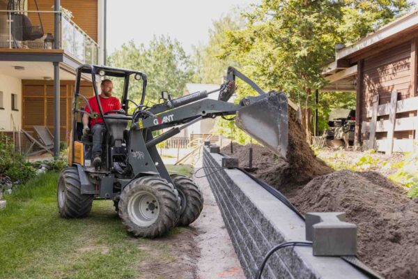 Pihan kunnostus - PihanTekijät